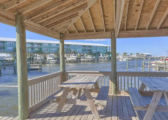 Navy Cove Harbor 1109 Apartment